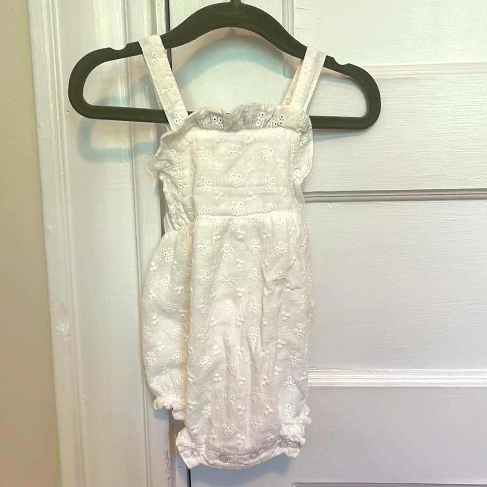 Angel Dear White Eyelet Oxford Bubble